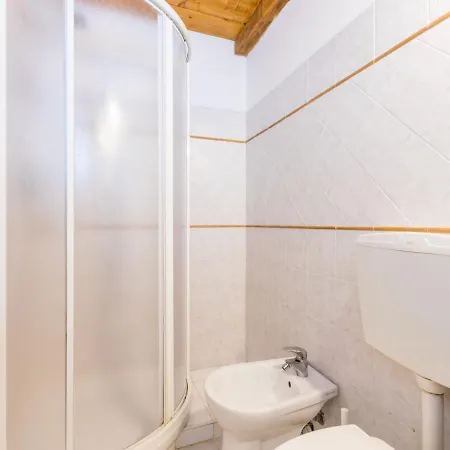 Apartment Lepre By Interhome Riparbella